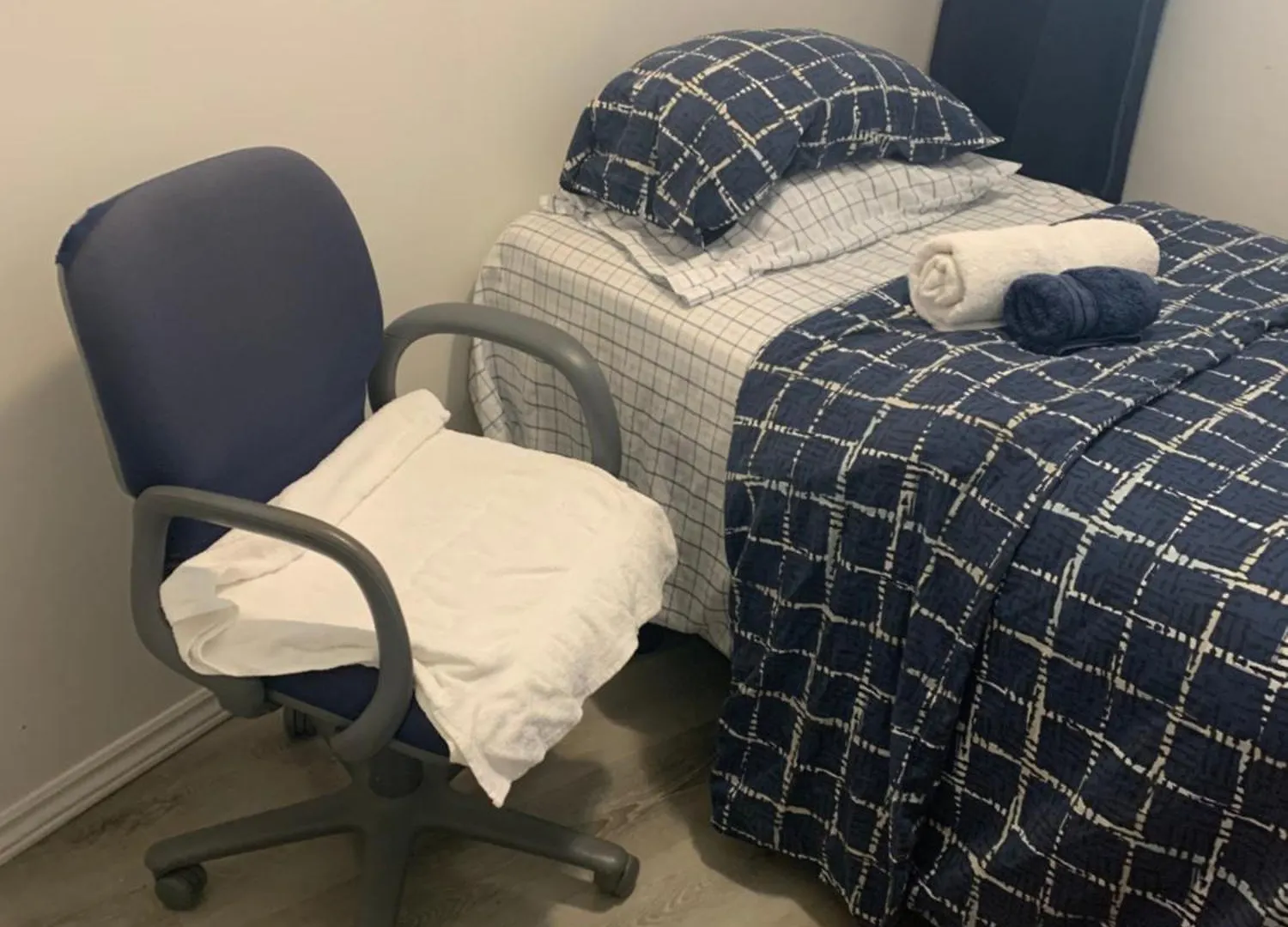 Only Private Room Steps To University Of Ottawa Downtown Not Full Apt Apartamento